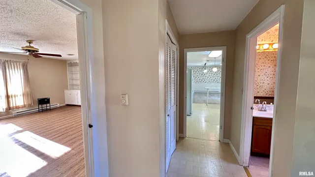 $175,000 | 1019 Election Drive, Benton, IL 62812