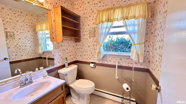 $175,000 | 1019 Election Drive, Benton, IL 62812