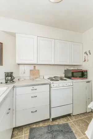 $375,000 | 805 East Andrews Avenue, Fresno, CA 93704