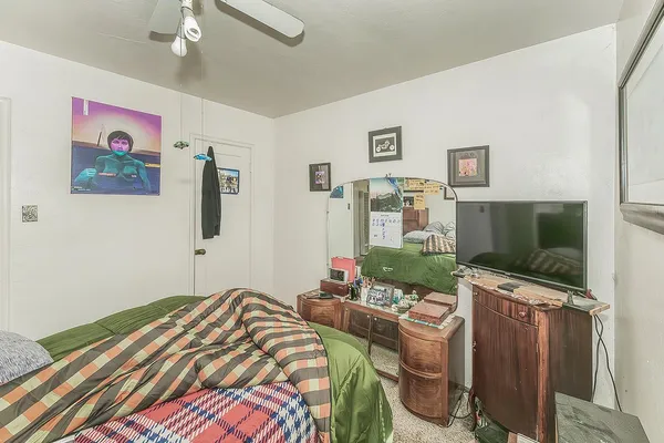 $375,000 | 805 East Andrews Avenue, Fresno, CA 93704