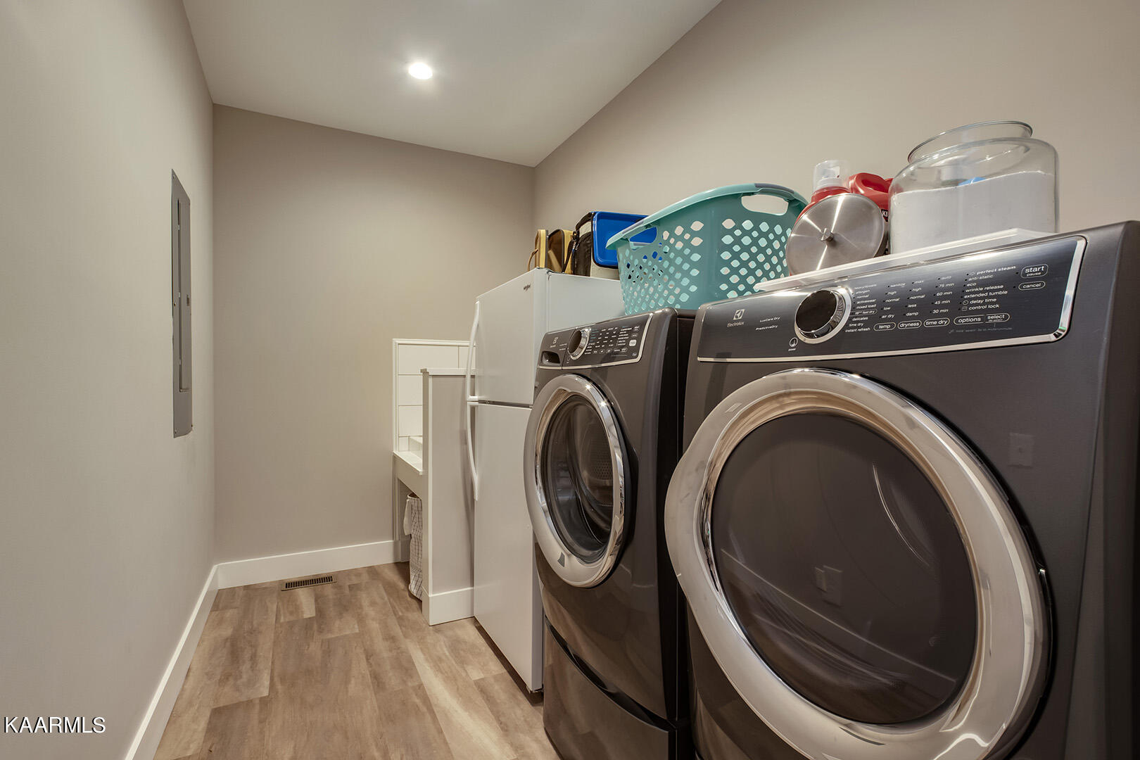 1010 Fisher Road Dayton, TN 37321 - Photo 36 of 57 38_FisherRoad_1010_Laundry
