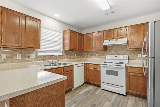 $345,000 | 924 Emily Circle, Fort Walton Beach, FL 32547