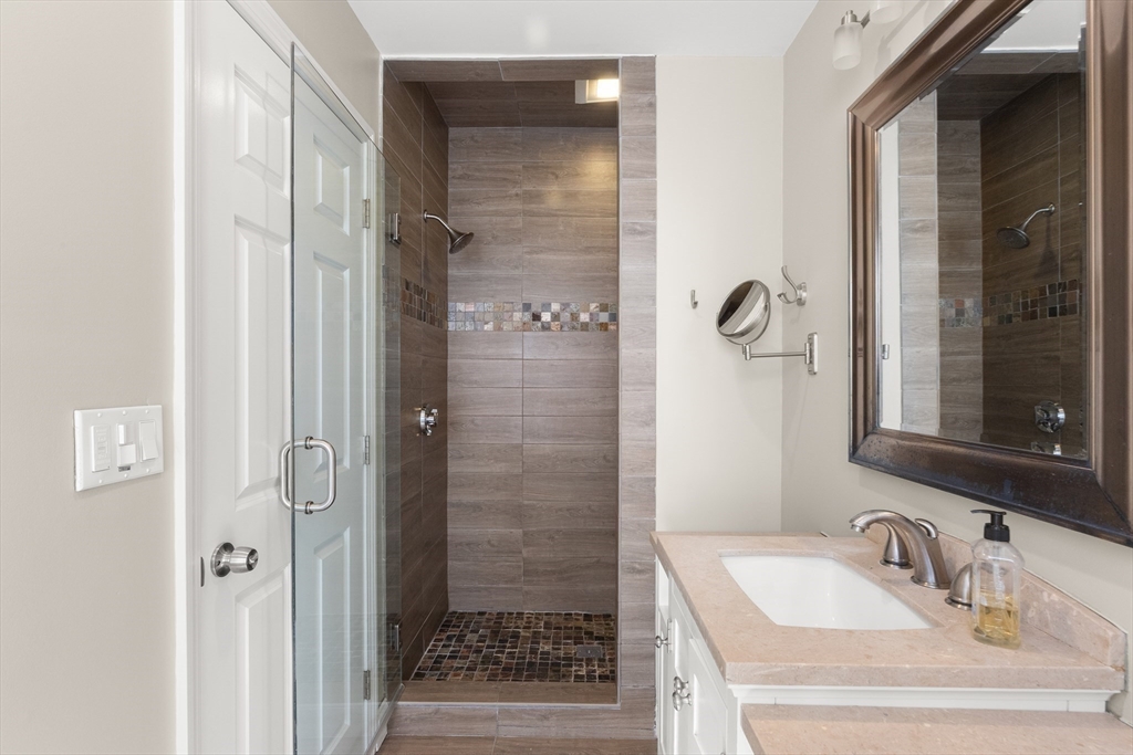 108-110 Burrill Street, Unit 1 Swampscott, MA 01907 - Photo 11 of 20