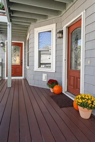 $589,000 | 108-110 Burrill Street, Unit 1, Swampscott, MA 01907