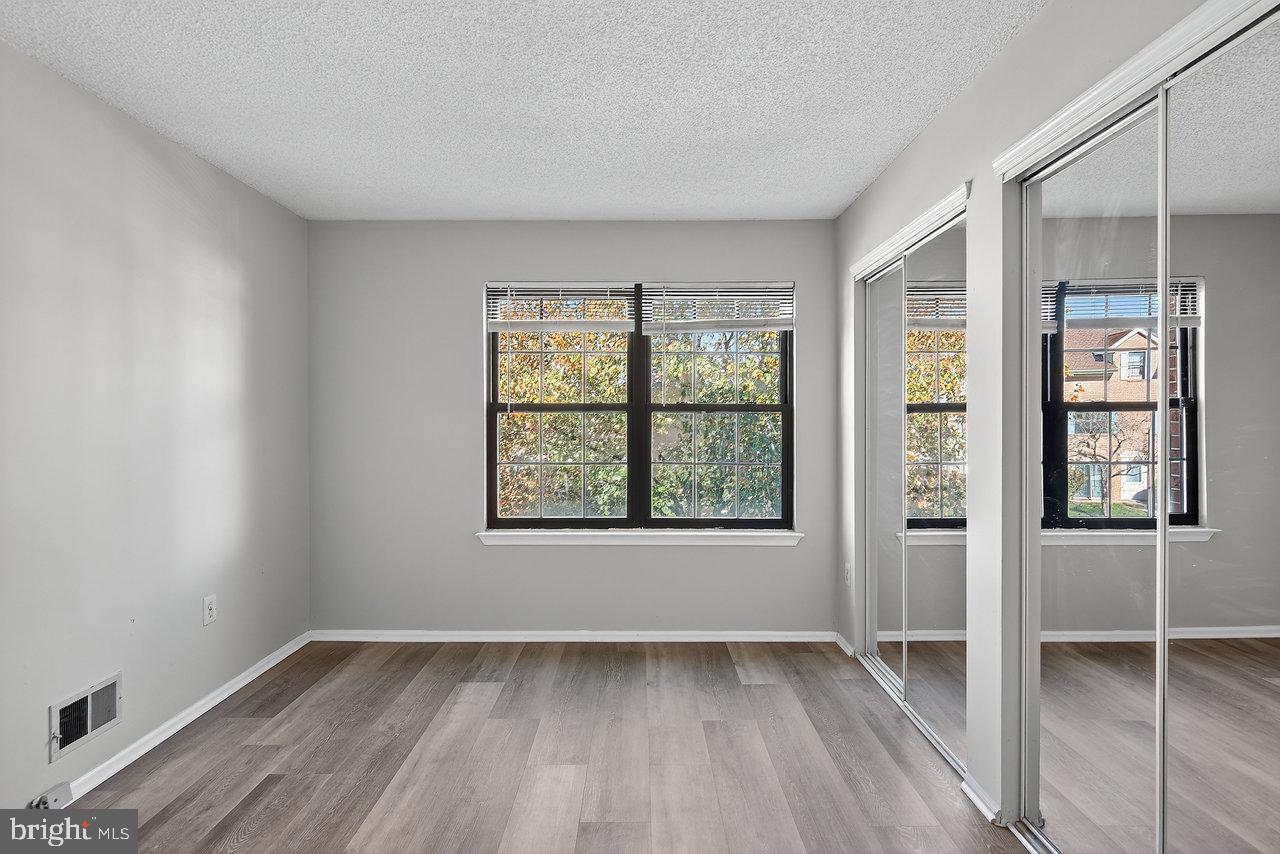 41 Rickard Court, Unit 41 Lawrenceville, NJ 08648 - Photo 13 of 15 an empty room with window