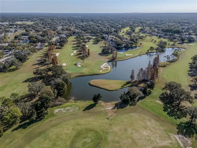 $550,000 | 2604 Goldcrest Place, Valrico, FL 33596