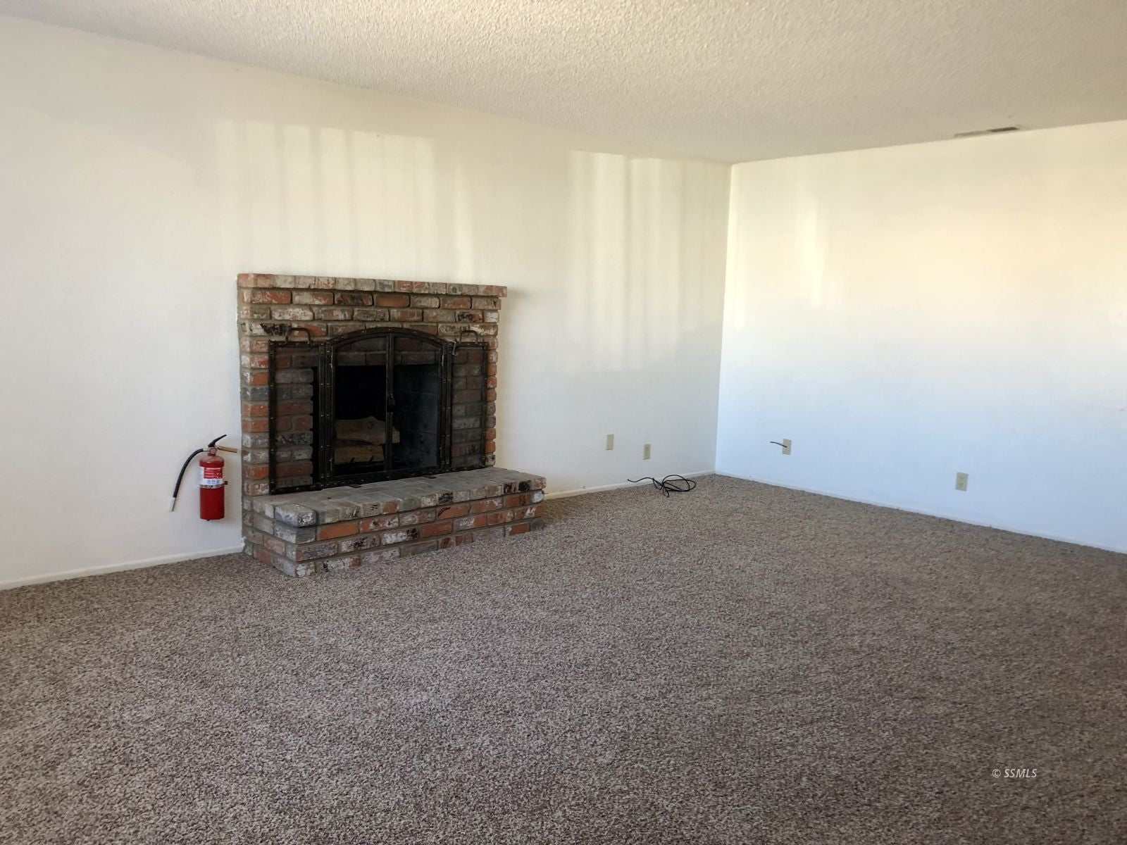 1624 Sims Street Ridgecrest, CA 93555 - Photo 2 of 10 Gallery Image 2