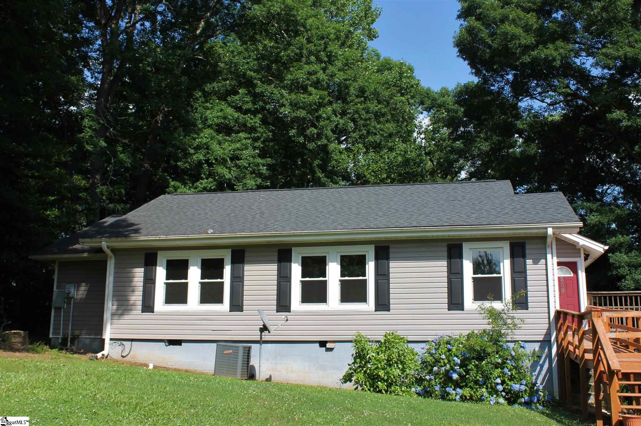 809 West Main Street Pickens, SC 29671 - Photo 1 of 14 Gallery Image 1
