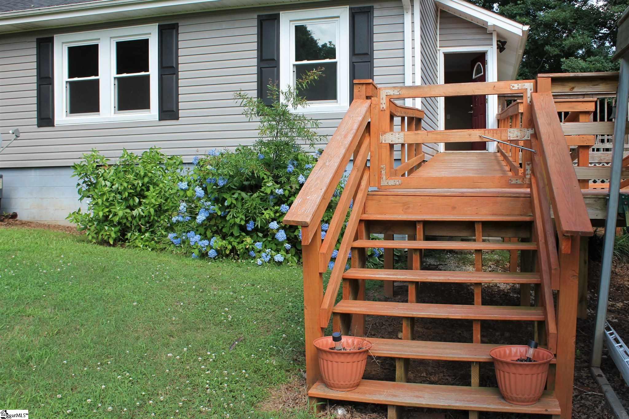 809 West Main Street Pickens, SC 29671 - Photo 14 of 14 Gallery Image 14