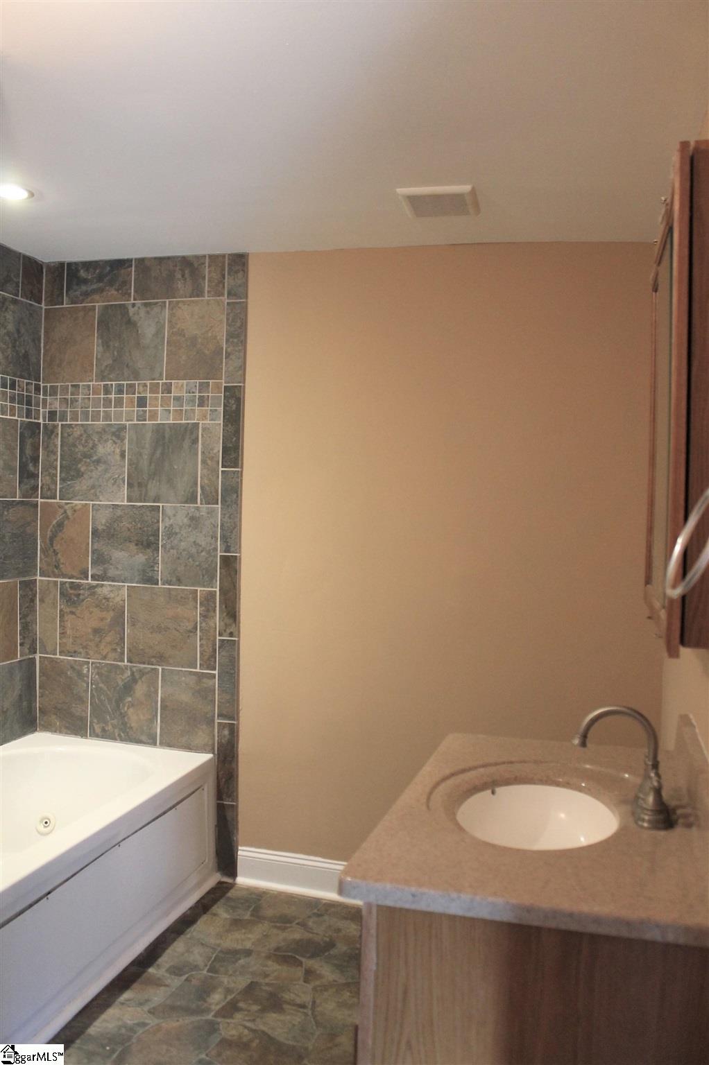 809 West Main Street Pickens, SC 29671 - Photo 9 of 14 Gallery Image 9
