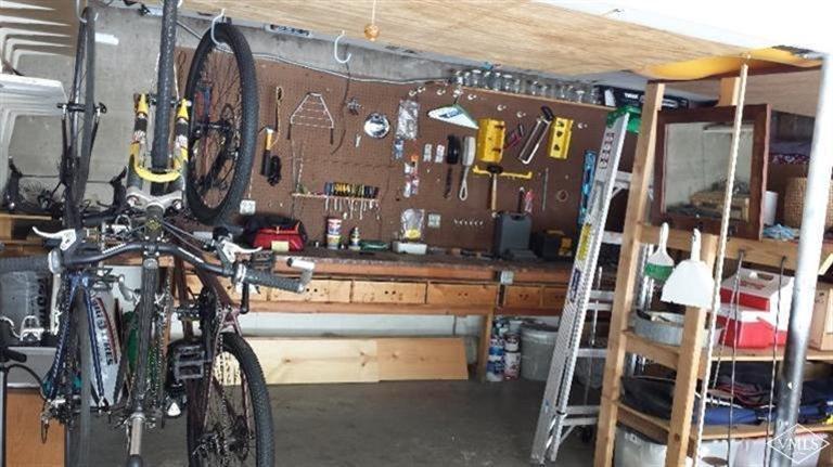 2821 Kinnickinnick Road, Unit 1C Vail, CO 81657 - Photo 15 of 21 great work bench too.....