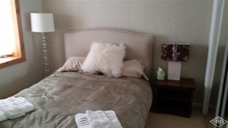 2821 Kinnickinnick Road, Unit 1C Vail, CO 81657 - Photo 8 of 21 Guest Bedroom