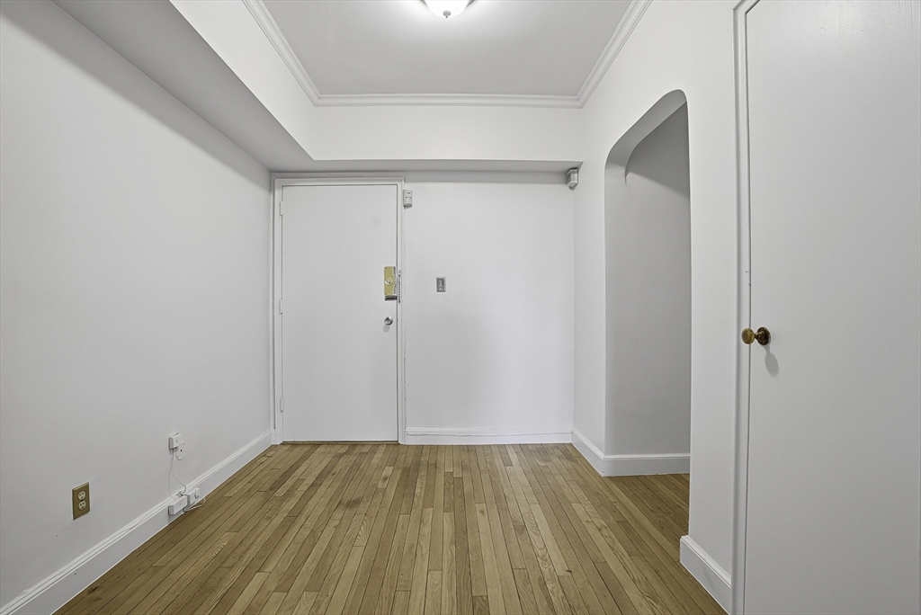 56 Elm Street, Unit 2 Worcester, MA 01609 - Photo 2 of 29