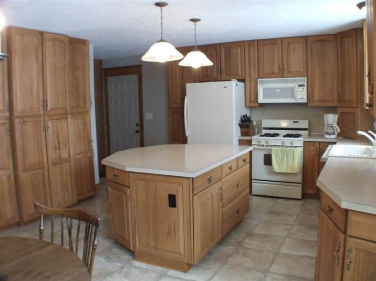 2110 Pinewood Street Jenison, MI 49428 - Photo 3 of 6 Additional Photo
