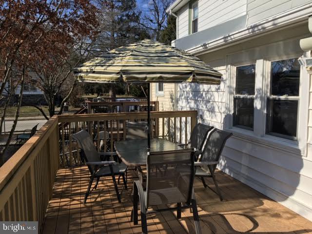 560 Wales Road Havertown, PA 19083 - Photo 63 of 69 a view of a chairs and table in the patio