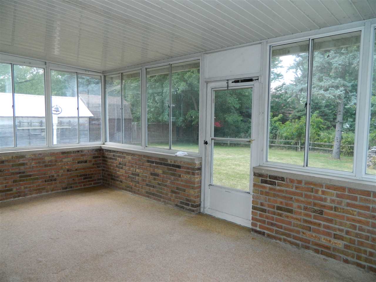28 Ruth Street Urbana, IN 46990 - Photo 8 of 10 Gallery Image 8