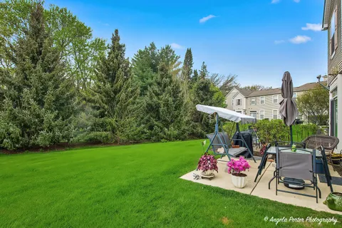 $275,000 | 2636 Evergreen Circle, McHenry, IL 60050