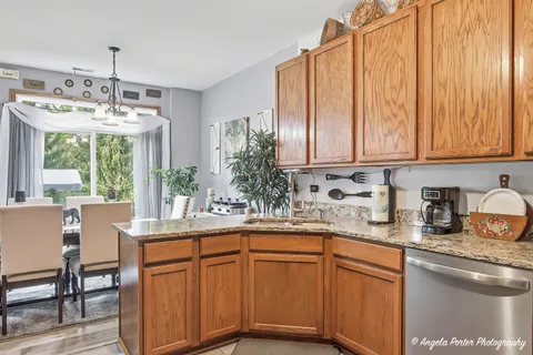 $275,000 | 2636 Evergreen Circle, McHenry, IL 60050