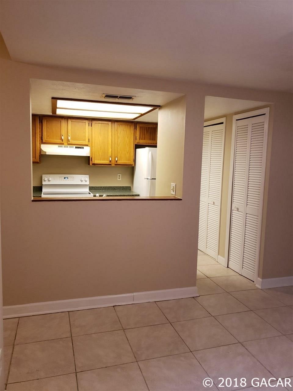 934 Southwest 56th Terrace Gainesville, FL 32607 - Photo 4 of 17