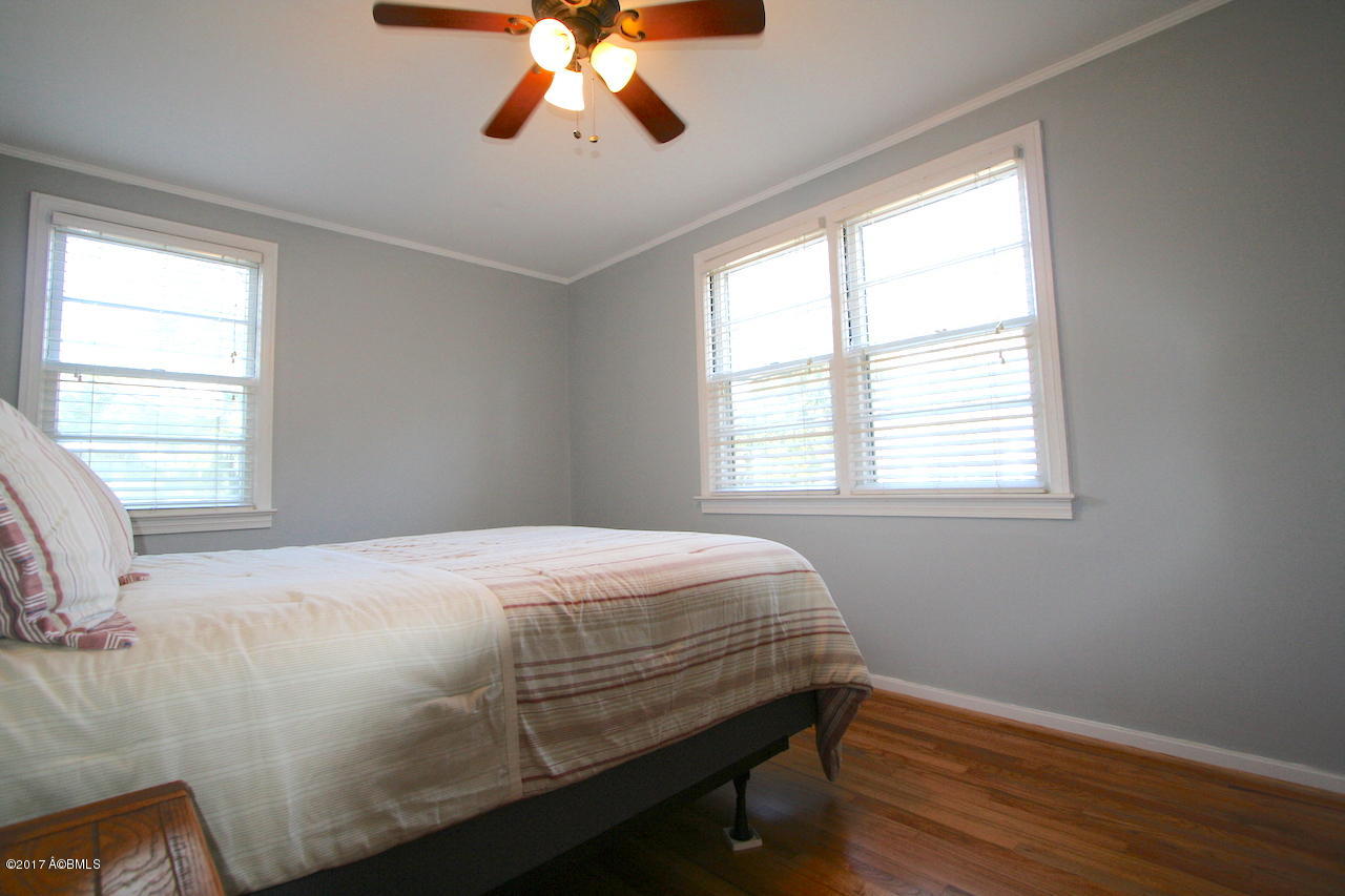 1838 Pigeon Point Road Beaufort, SC 29902 - Photo 10 of 22 Bed2