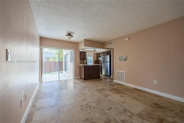$3,800 | 914 Northwest 106th Ave Circle, Miami, FL 33172