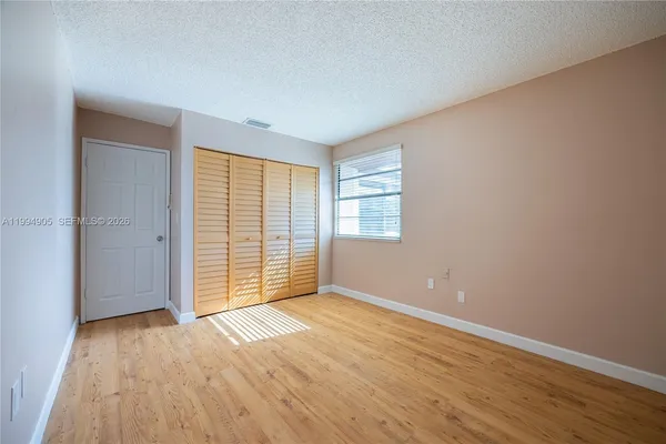 $3,800 | 914 Northwest 106th Ave Circle, Miami, FL 33172