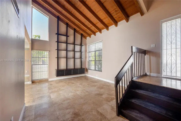 $3,800 | 914 Northwest 106th Ave Circle, Miami, FL 33172