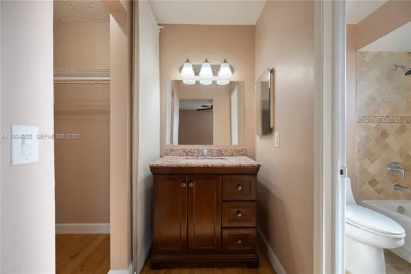 $3,800 | 914 Northwest 106th Ave Circle, Miami, FL 33172