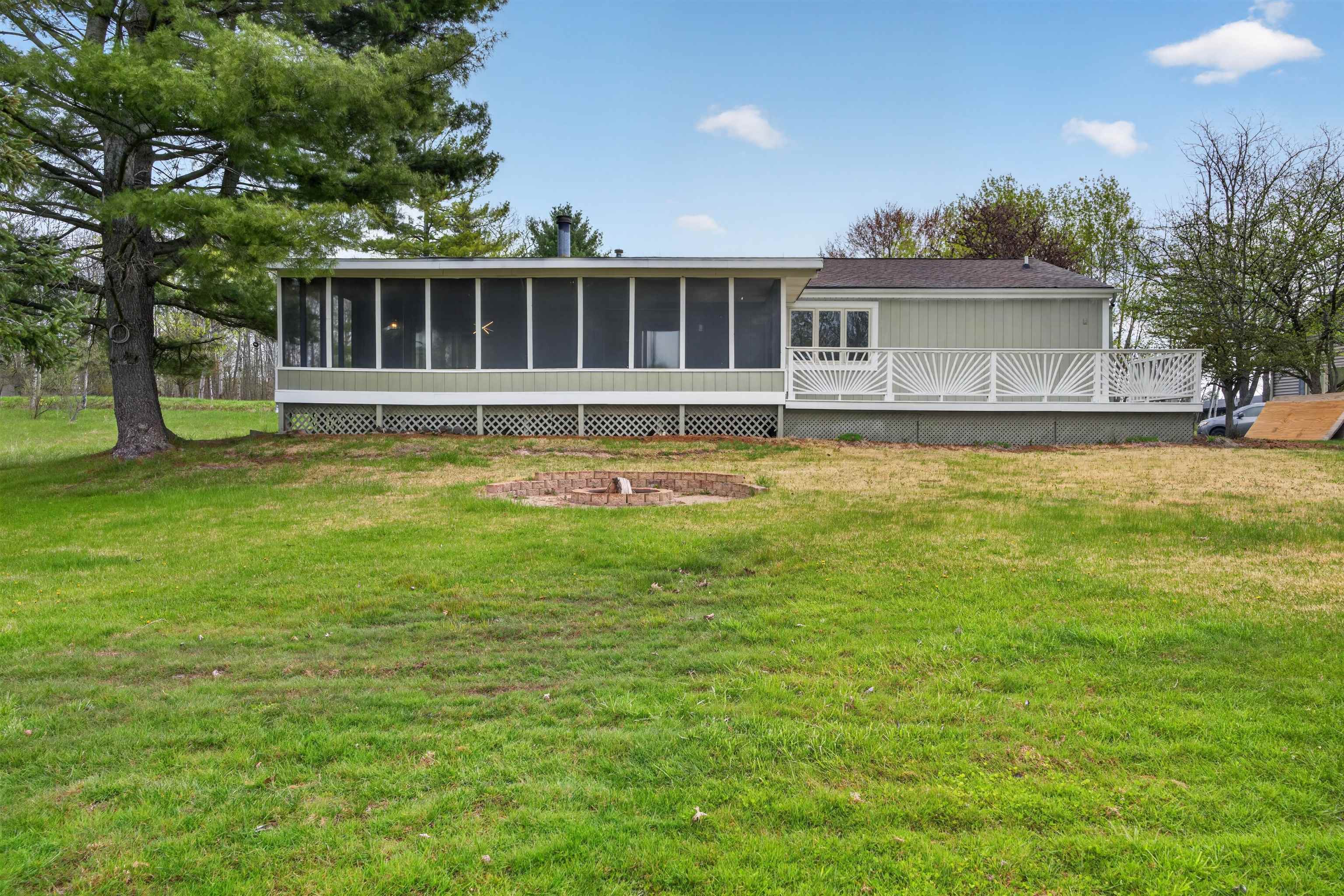 1727 Linksview Way Gladwin, MI 48624 - Photo 43 of 51
