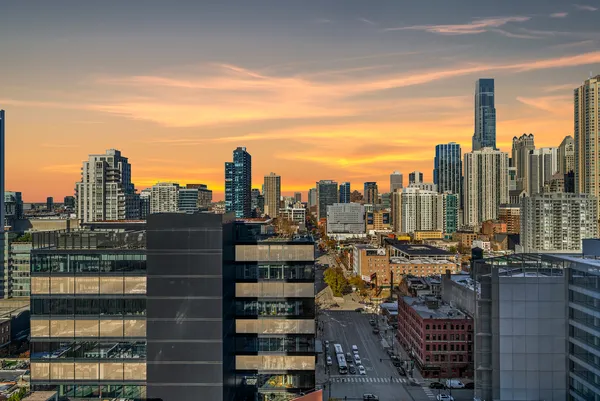 $440,000 | 400 North LaSalle Drive, Unit 2002, Chicago, IL 60654