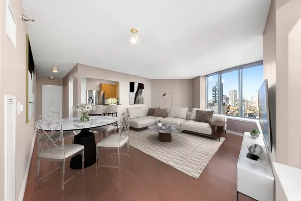 $440,000 | 400 North LaSalle Drive, Unit 2002, Chicago, IL 60654