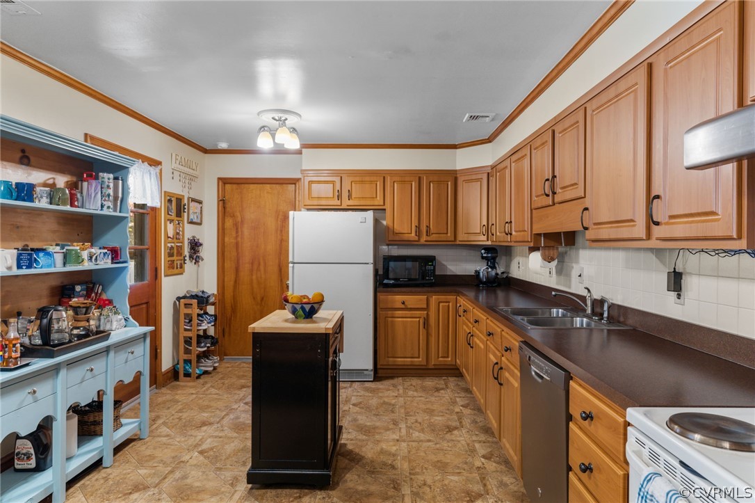 6038 Pine Road Quinton, VA 23141 - Photo 13 of 39 Gallery Image 13
