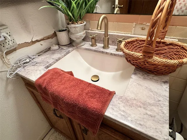 a close view of sink