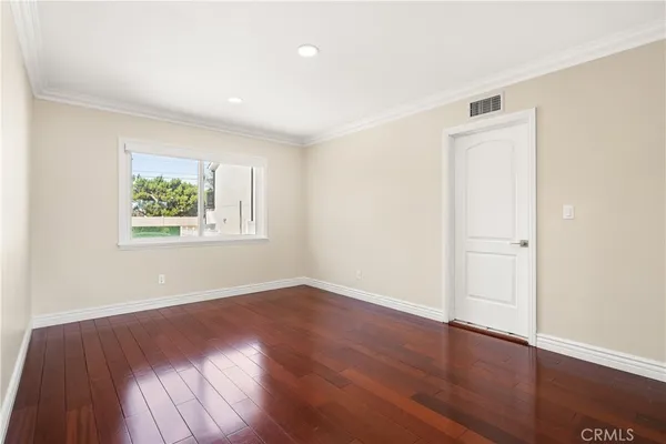 $5,500 | 19951 Lassen Street, Chatsworth, CA 91311