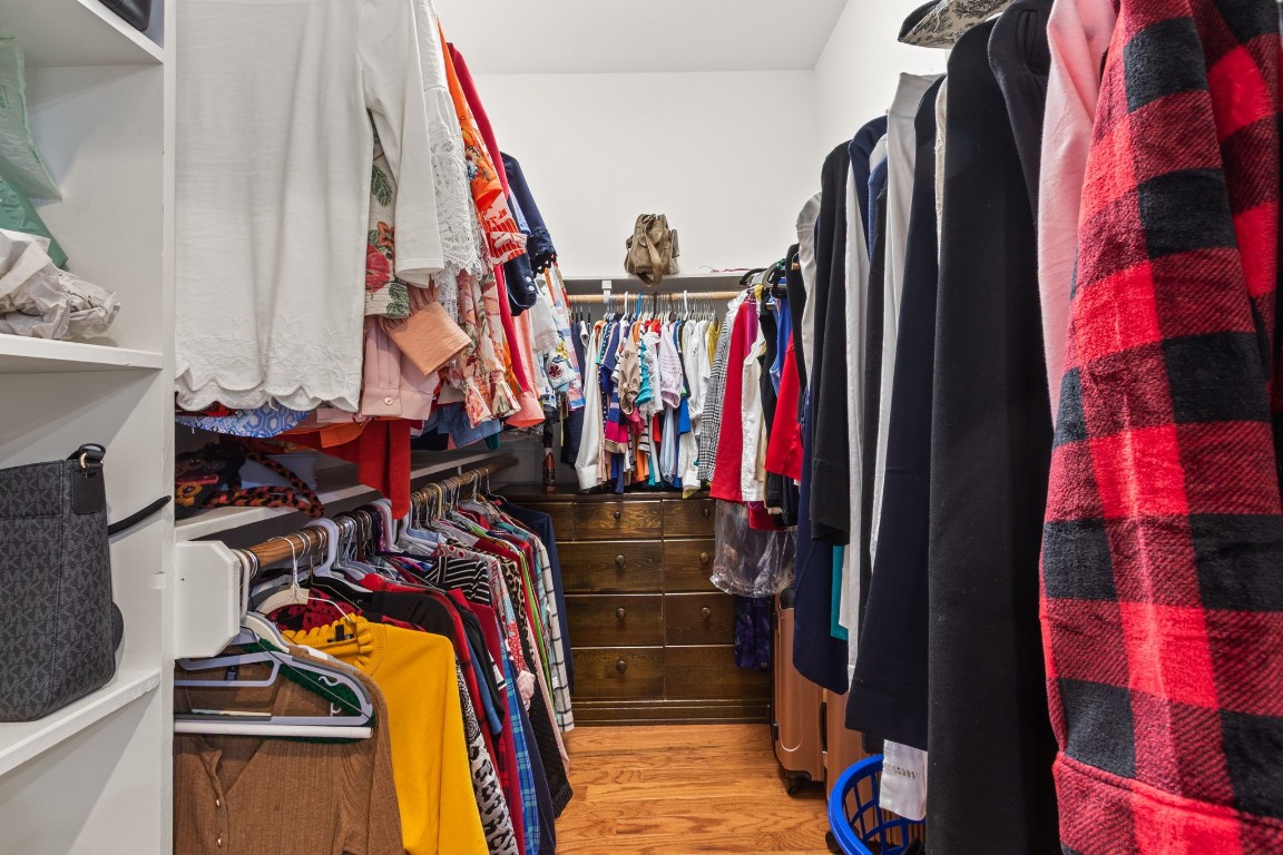 30610 Quinn Road Tomball, TX 77375 - Photo 23 of 50 Large, walk-in closet.