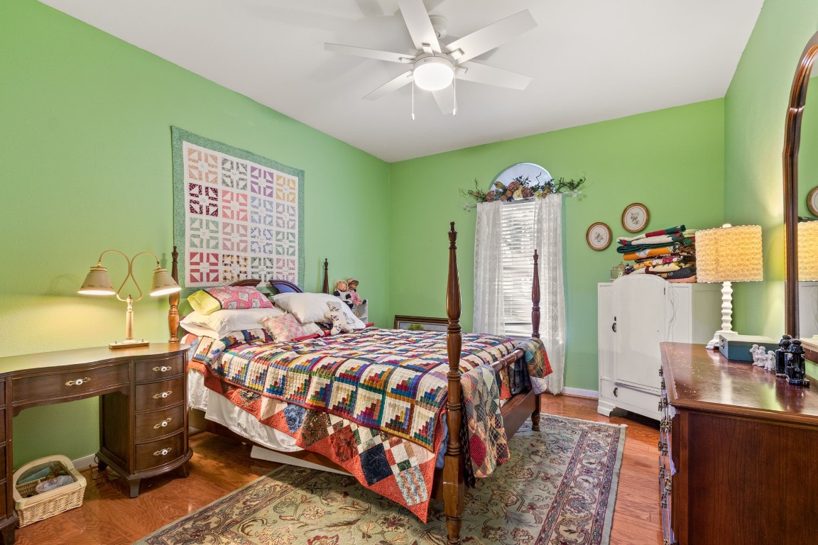 30610 Quinn Road Tomball, TX 77375 - Photo 25 of 50 Secondary Bedroom.