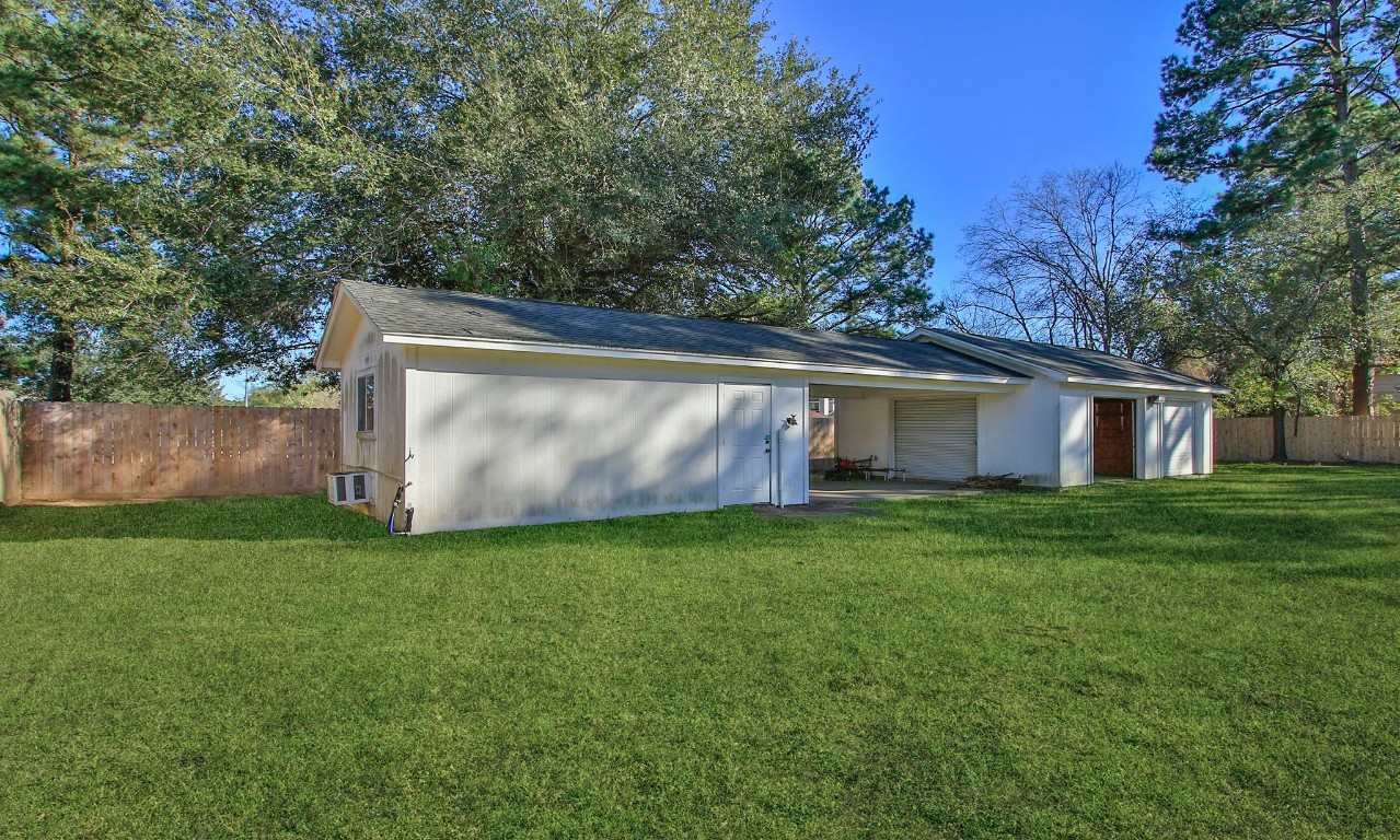 30610 Quinn Road Tomball, TX 77375 - Photo 39 of 50 Plenty of Man Cave space here.