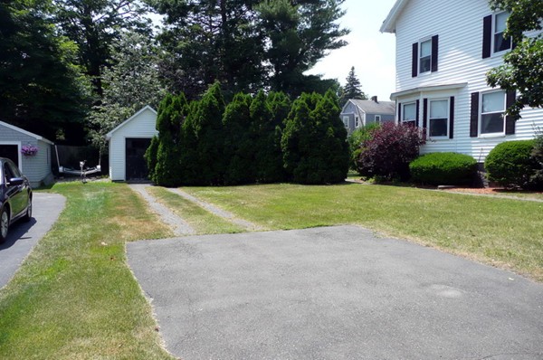 15 Larchmont Road Salem, MA 01970 - Photo 3 of 21 Gallery Image 3