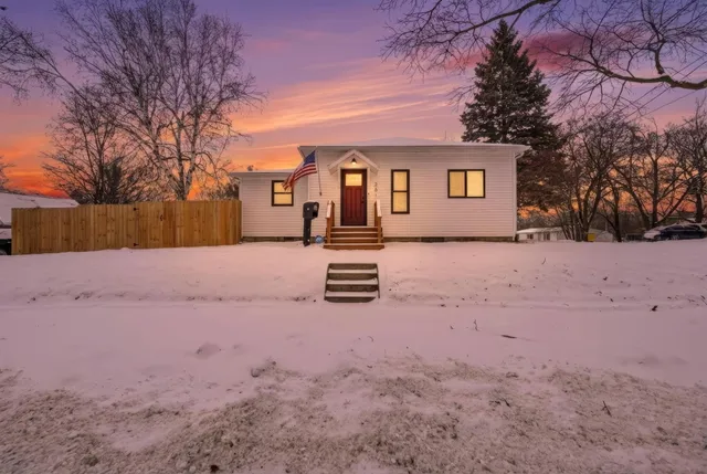 $175,000 | 201 Grafton Avenue, Alma, MI 48801