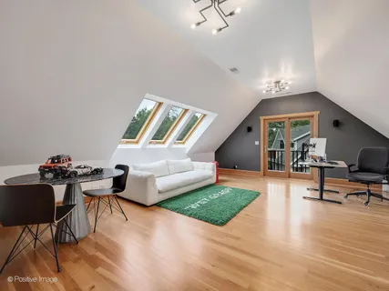 $2,790,000 | 1040 South Edgewood Avenue, La Grange, IL 60525