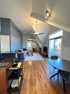 $2,790,000 | 1040 South Edgewood Avenue, La Grange, IL 60525