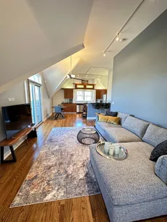 $2,790,000 | 1040 South Edgewood Avenue, La Grange, IL 60525