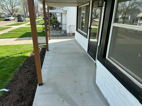 $199,900 | 3616 16th Street, Wyandotte, MI 48192