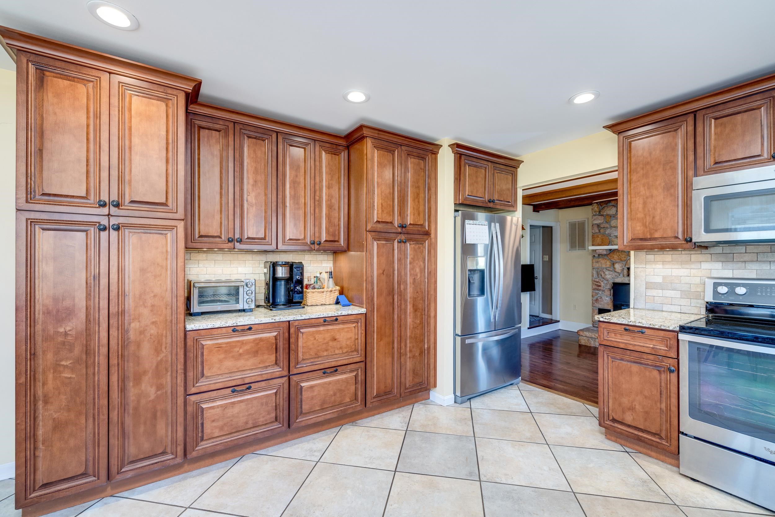 943 Old Farms Road Luray, VA 22835 - Photo 6 of 73 Gallery Image 6