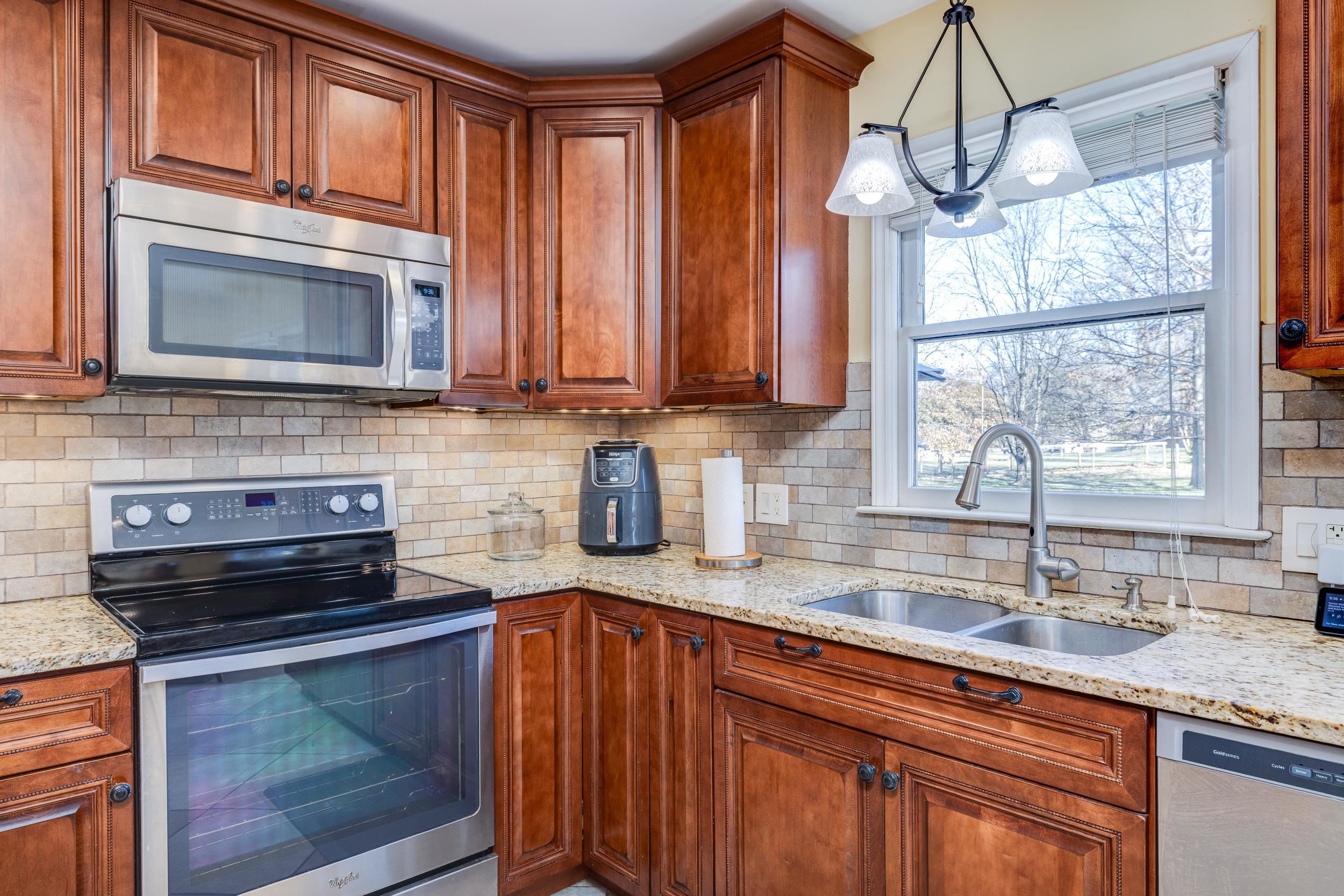 943 Old Farms Road Luray, VA 22835 - Photo 8 of 73 Gallery Image 8