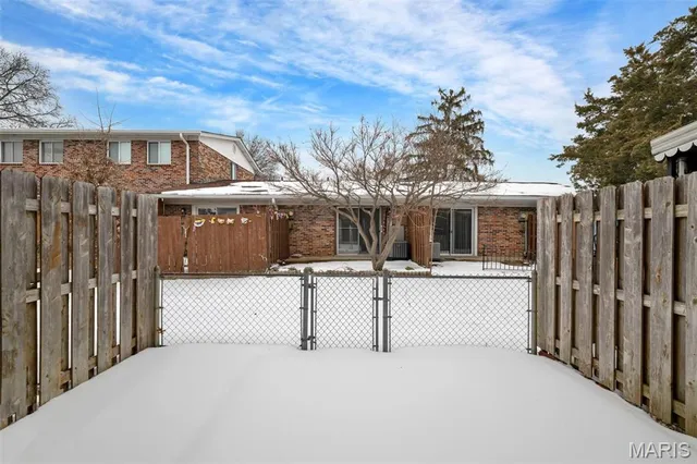 $139,900 | 10736 Carroll Wood Way, St. Louis, MO 63128