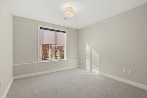 $828,000 | 99 Foundry Place, Unit 104, Portsmouth, NH 03801