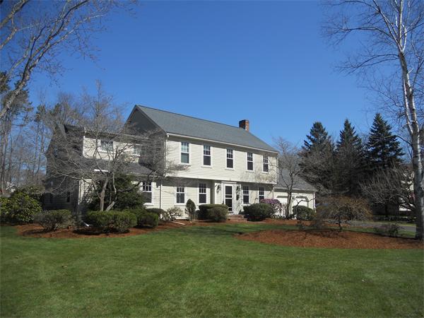10 Liberty Road Hingham, MA 02043 - Photo 1 of 16 Gallery Image 1