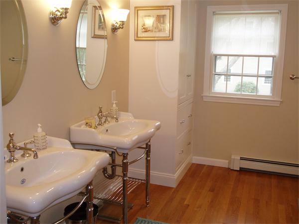 10 Liberty Road Hingham, MA 02043 - Photo 8 of 16 Gallery Image 8