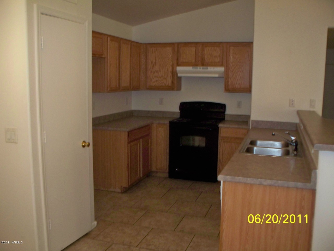 12446 West Redfield Road El Mirage, AZ 85335 - Photo 4 of 9 KITCHEN